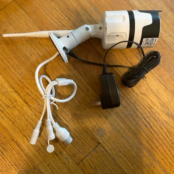 Outside/Inside Camera - Picture 4 of 6